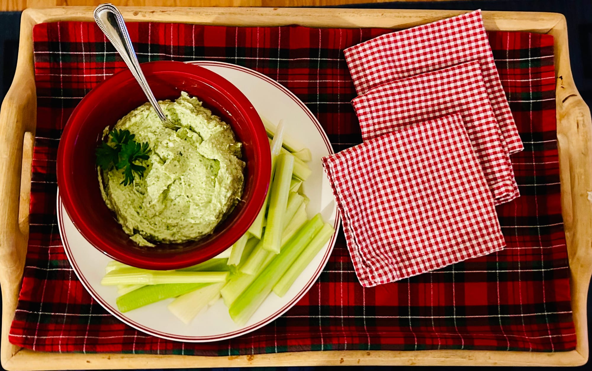 🍽️ Avocado Herb Dip